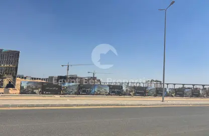 مطعم - استوديو للبيع في المحور المركزي - الحي السابع - مدينة 6 أكتوبر - الجيزة