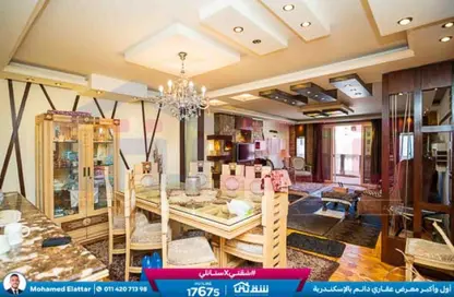 Apartment - 3 Bedrooms - 1 Bathroom for sale in Al Ekbal St. - Laurent - Hay Sharq - Alexandria
