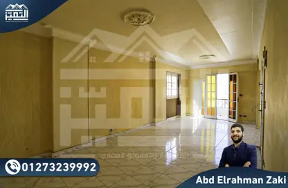 Apartment - 2 Bedrooms - 1 Bathroom for rent in Kafr Abdo - Roushdy - Hay Sharq - Alexandria