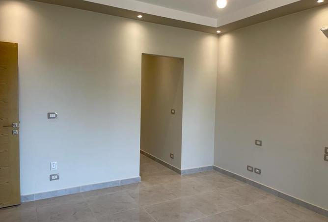 8255589 - Property Main Image