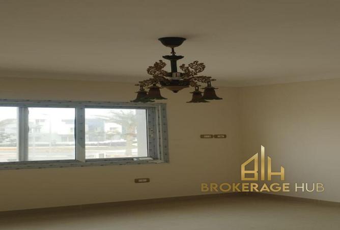 8100246 - Property Image 3