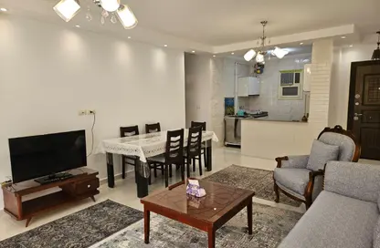 Apartment - 2 Bedrooms - 1 Bathroom for rent in El Rehab Extension - Al Rehab - New Cairo City - Cairo