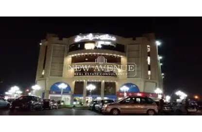 محل - استوديو - 3 حمامات للبيع في شارع 250 - دجلة - حي المعادي - القاهرة