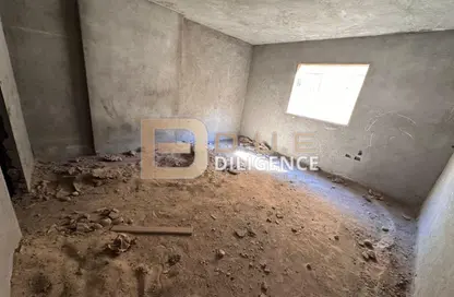 شقة - 3 غرف نوم - 2 حمامات للبيع في شارع عمار بن ياسر - ميدان الحجاز - النزهة - القاهرة