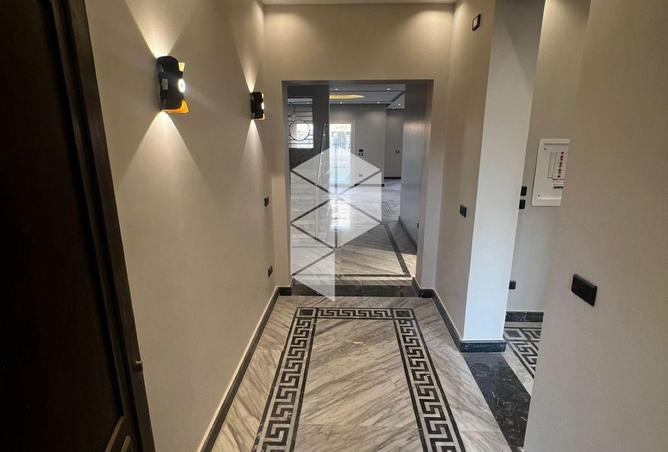 8264875 - Property Image 2