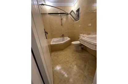 Apartment - 3 Bedrooms - 2 Bathrooms for rent in Gate 2 - Ahmose - Hadayek El Ahram - Giza Apartment - 3 Bedrooms - 2 Bathrooms for rent in Gate 2 - Ahmose - Hadayek El Ahram - Giza