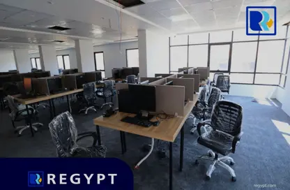 Full Floor - Studio - 7+ Bathrooms for rent in Zahraa Al Maadi St. - Degla - Hay El Maadi - Cairo