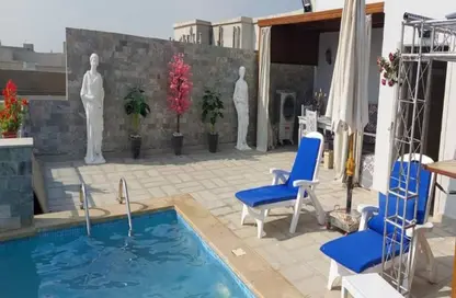 (بنتهاوس  (روف - 4 غرف نوم - 3 حمامات للبيع في جاليريا  مون فالى - المستثمرين الجنوبية - مدينة القاهرة الجديدة - القاهرة