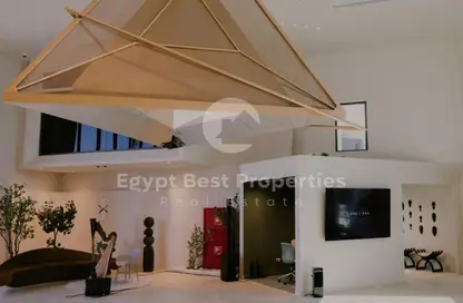 Clinic - Studio - 1 Bathroom for sale in Bridges Mall - 26th of July Corridor - Sheikh Zayed City - Giza