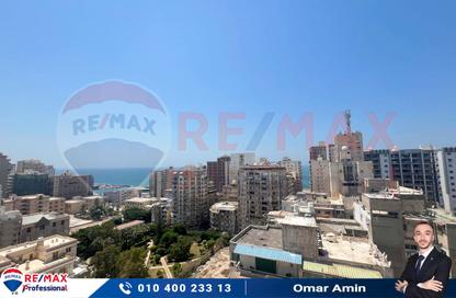 Apartment - 3 Bedrooms - 1 Bathroom for sale in Mostafa Abou Heif St. - Saba Basha - Hay Sharq - Alexandria