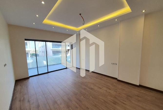8083756 - Property Main Image