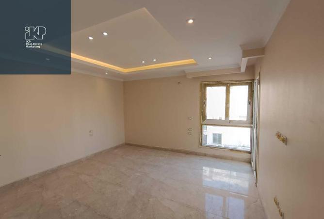 7992604 - Property Image 2