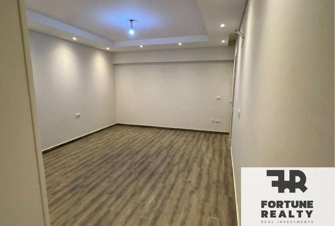 8389977 - Property Image 3