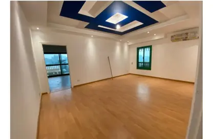 Apartment - 3 Bedrooms - 3 Bathrooms for rent in Al Merghany St. - Ard El Golf - Heliopolis - Masr El Gedida - Cairo