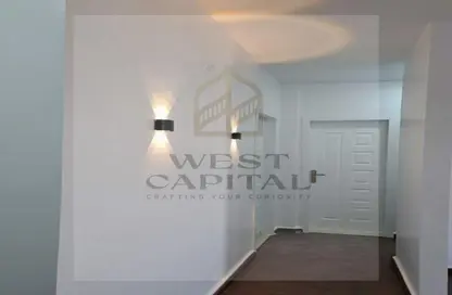 Apartment - 2 Bedrooms - 1 Bathroom for rent in Hadayek Al Mohandessin - 4th District - Sheikh Zayed City - Giza