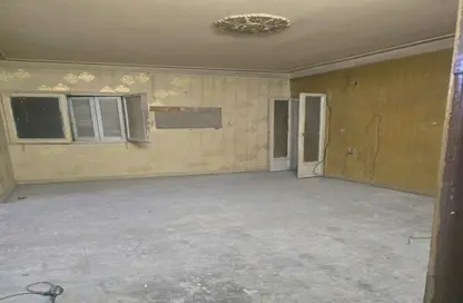 Apartment - 3 Bedrooms - 2 Bathrooms for sale in Al Hegaz St. - Mohandessin - Giza