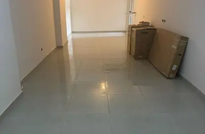 Apartment - 3 Bedrooms - 2 Bathrooms for sale in Hafez Ramadan St. - 6th Zone - Nasr City - Cairo