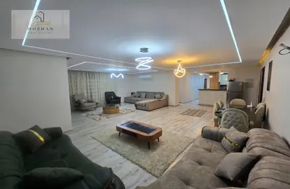 Apartment - 3 Bedrooms - 3 Bathrooms for sale in 7th Sector - Zahraa El Maadi - Hay El Maadi - Cairo