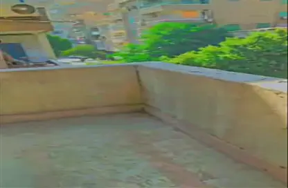 شقة - 3 غرف نوم - 2 حمامات للبيع في شارع الاعلام - العجوزة - الجيزة