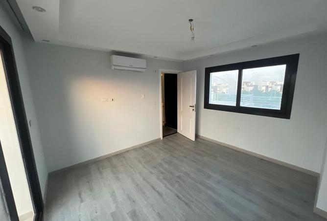 8391312 - Property Image 2