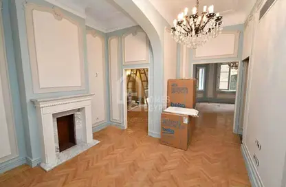 Apartment - 2 Bedrooms - 2 Bathrooms for rent in Ahmed Heshmat St. - Zamalek - Cairo