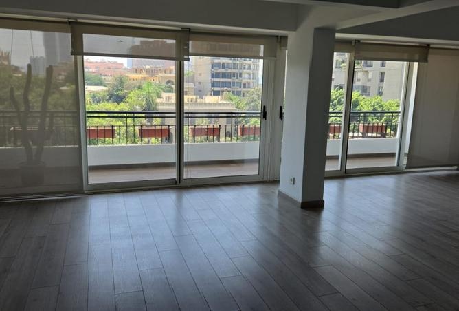 8330243 - Property Image 3