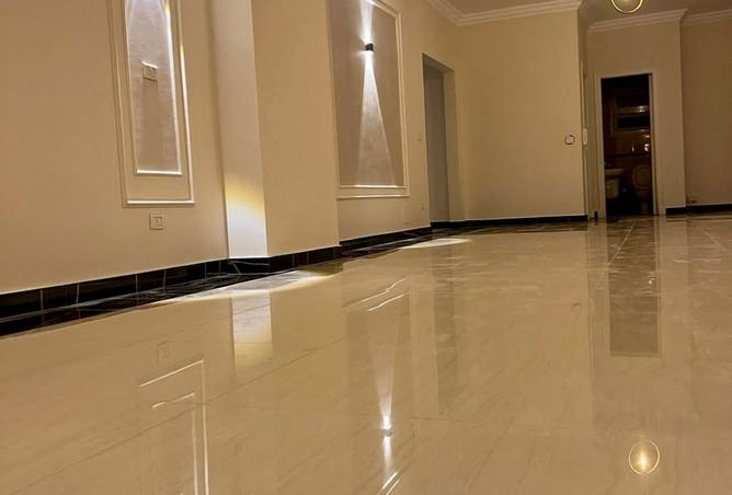 8281051 - Property Image 2