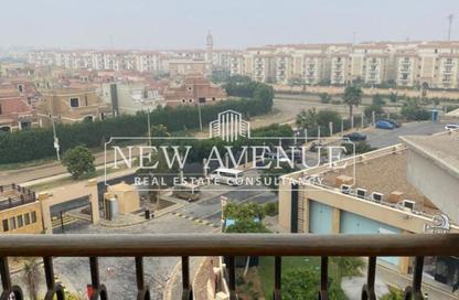 Apartment - 2 Bedrooms - 3 Bathrooms for sale in Al Katameya Plaza - The 1st Settlement - New Cairo City - Cairo