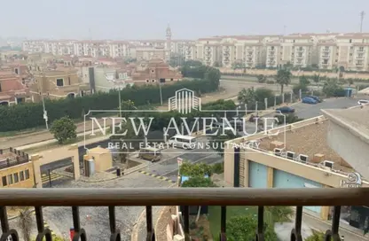 Apartment - 2 Bedrooms - 3 Bathrooms for sale in Al Katameya Plaza - The 1st Settlement - New Cairo City - Cairo