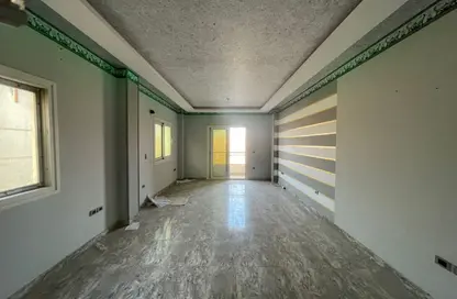 شقة - 3 غرف نوم - 2 حمامات للايجار في الحي الثالث عشر - الشيخ زايد - الجيزة