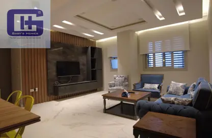 Apartment - 2 Bedrooms - 1 Bathroom for rent in Palm Hills Village Gate - South Investors Area - New Cairo City - Cairo