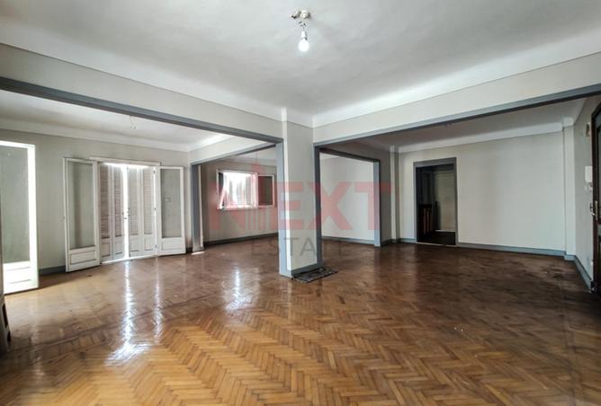 8233975 - Property Image 3