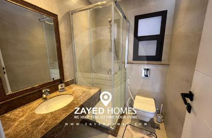 شقة - 3 غرف نوم - 3 حمامات للايجار في ذا كورت ياردز - كمبوندات الشيخ زايد - الشيخ زايد - الجيزة