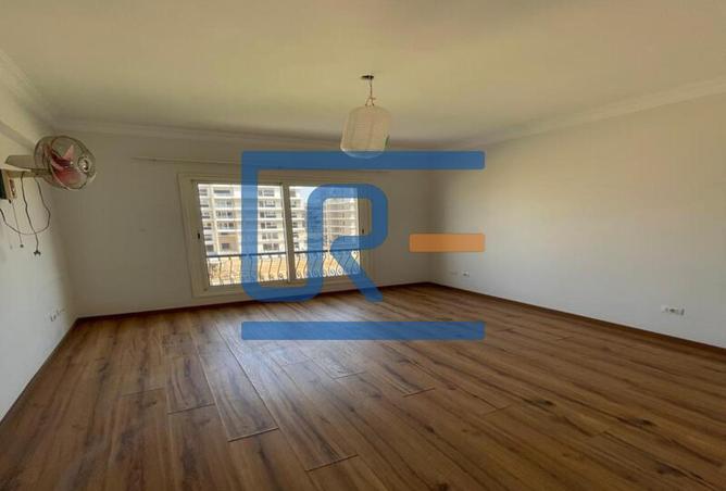 8220455 - Property Image 3