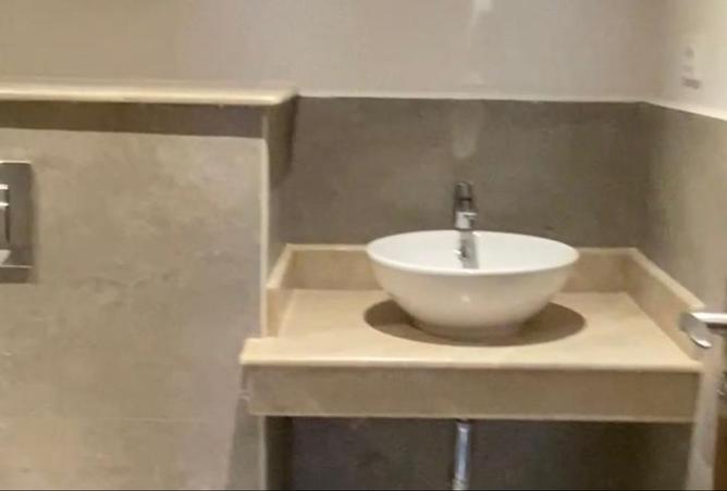 8488300 - Property Image 3