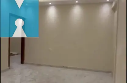 شقة - 4 غرف نوم - 4 حمامات للبيع في شارع أحمد عرابي - المهندسين - الجيزة