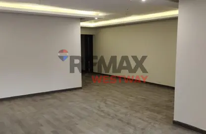 شقة - 3 غرف نوم - 3 حمامات للايجار في زايد ريجنسي - كمبوندات الشيخ زايد - الشيخ زايد - الجيزة