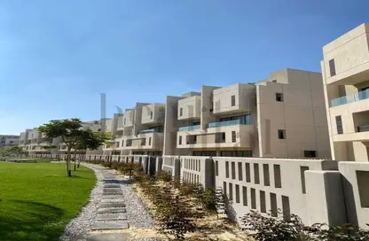 فيلا - 3 غرف نوم - 4 حمامات للبيع في كمبوند البروج - كمبوندات الشروق - مدينة الشروق - القاهرة