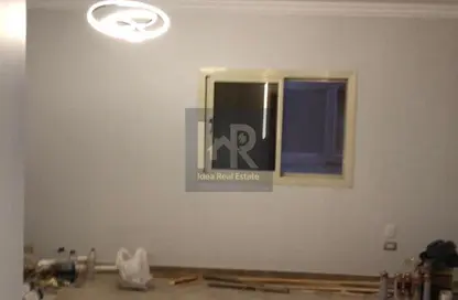 Apartment - 3 Bedrooms - 2 Bathrooms for rent in Abou El Houl - New Cairo City - Cairo