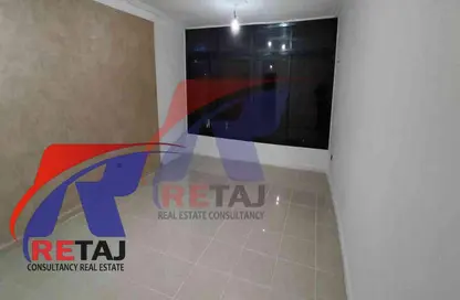 شقة - 3 غرف نوم - 1 حمام للايجار في شارع عمارات رابعه - ارض الجولف - مصر الجديدة - القاهرة