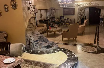 Apartment - 3 Bedrooms - 2 Bathrooms for sale in Wadi Degla St. - 3rd Sector - Zahraa El Maadi - Hay El Maadi - Cairo