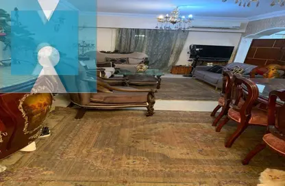شقة - 3 غرف نوم - 2 حمامات للبيع في حدائق المهندسين - الحي الرابع - الشيخ زايد - الجيزة