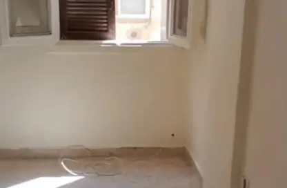 شقة - 2 غرف نوم - 1 حمام للايجار في المستقبل - الحي الثاني عشر - الشيخ زايد - الجيزة