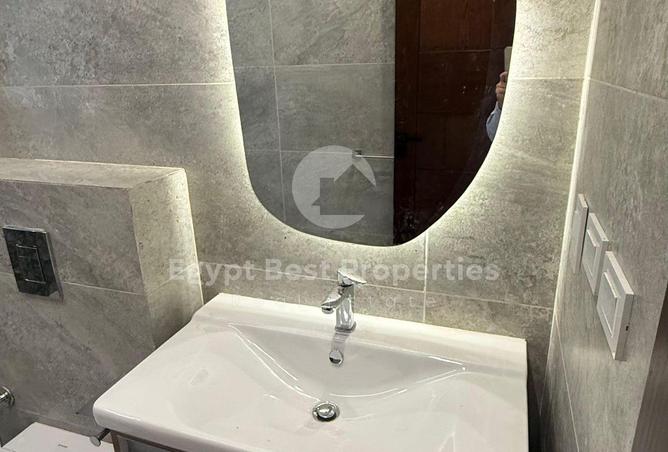 8243684 - Property Image 3