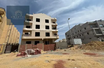 Apartment - 2 Bedrooms - 2 Bathrooms for sale in Ninth Neighborhood - 3rd District East - Shorouk City - Cairo