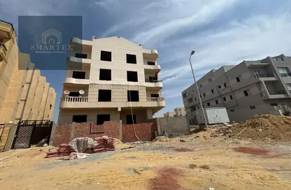 Apartment - 2 Bedrooms - 2 Bathrooms for sale in Ninth Neighborhood - 3rd District East - Shorouk City - Cairo