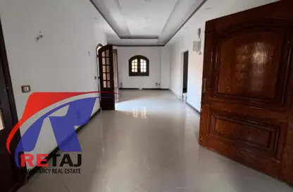 Apartment - 4 Bedrooms - 2 Bathrooms for rent in Fatma Al Sharbatly Mosque - District 3 - The 5th Settlement - New Cairo City - Cairo