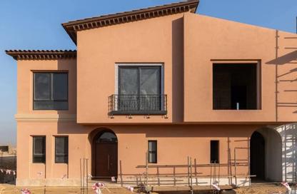 Townhouse - 4 Bedrooms - 4 Bathrooms for sale in Village West - Sheikh Zayed Compounds - Sheikh Zayed City - Giza