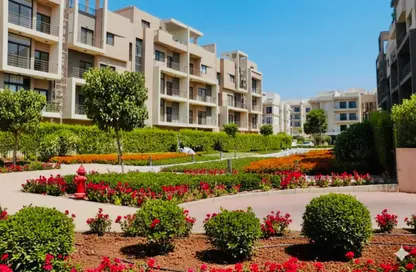 Apartment - 3 Bedrooms - 2 Bathrooms for sale in Moon Residences - Fifth Square - The 5th Settlement - New Cairo City - Cairo