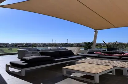 شاليه - 4 غرف نوم - 3 حمامات للبيع في هاسييندا باي - سيدي عبد الرحمن - الساحل الشمالي